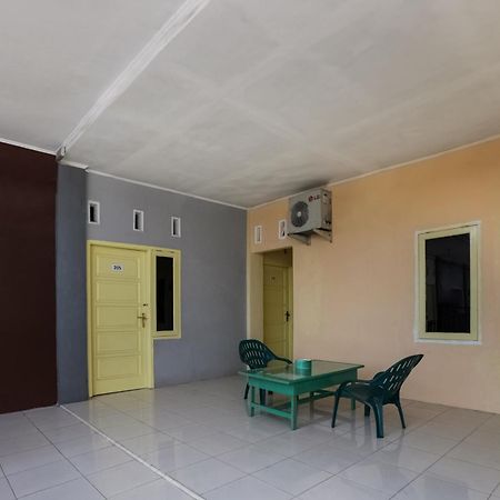 Oyo 3907 Mine Residence Padang  Exterior photo